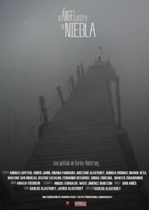 El ngel entre la niebla - (2012)