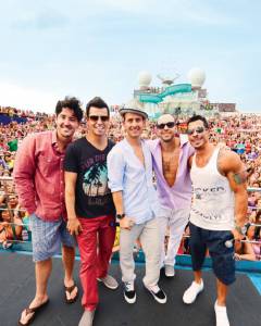 Rock This Boat: New Kids on the Block ( 2015  ...) - (2015 (1 ))